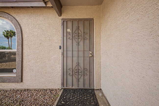 Building Photo - 13608 N 41st Pl