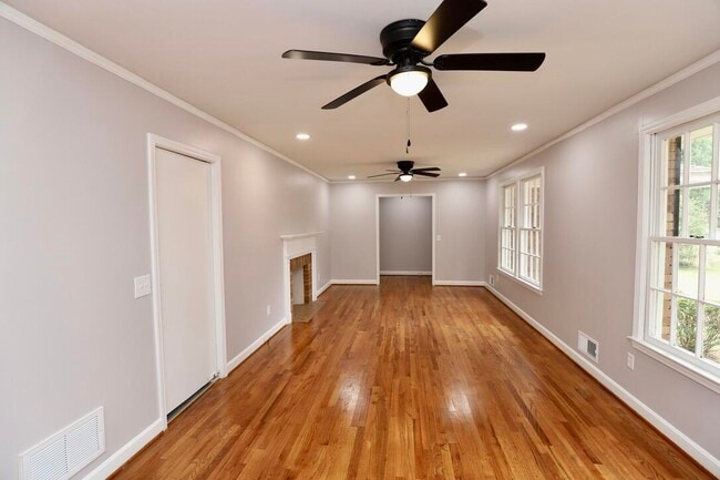 Building Photo - 47 Loring Mill Rd
