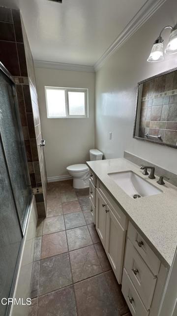 Building Photo - 653 Willowgrove Ave