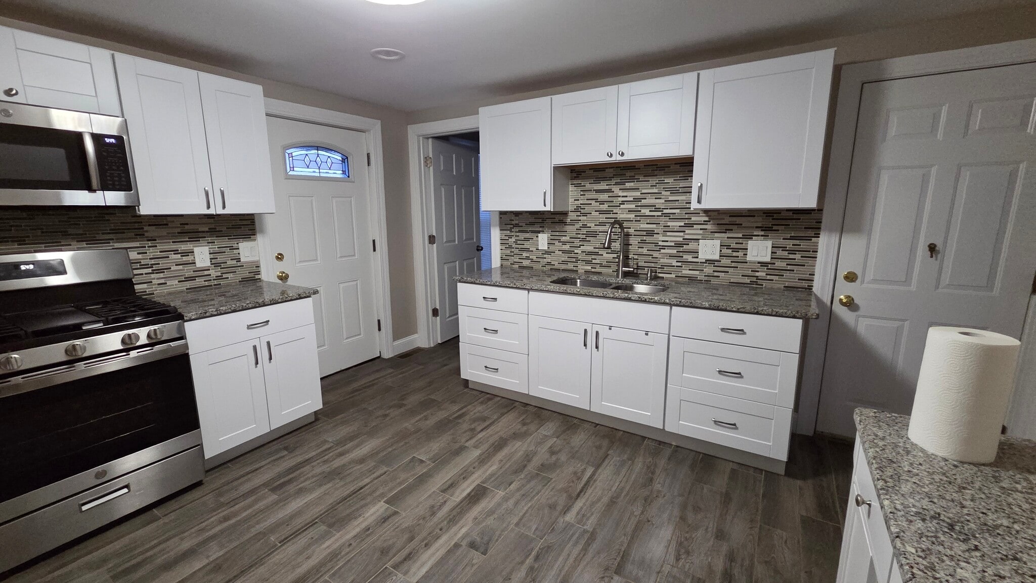 Kitchen - 241 Jackson Ave
