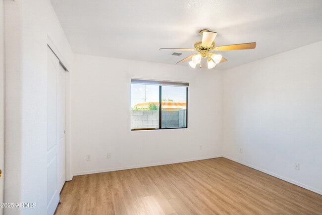 Building Photo - 813 Ocotillo Dr