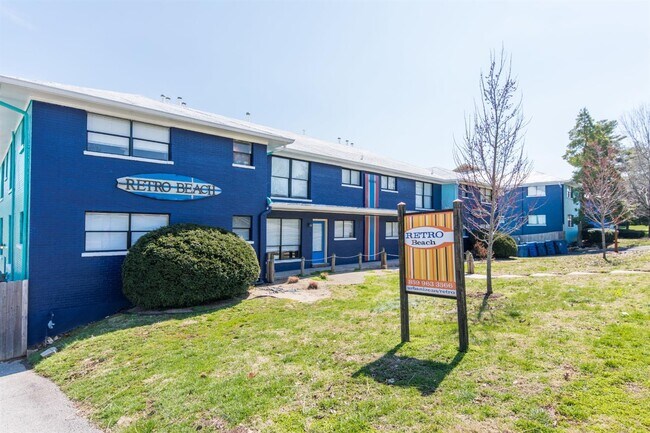 Building Photo - 1580 Alexandria Dr