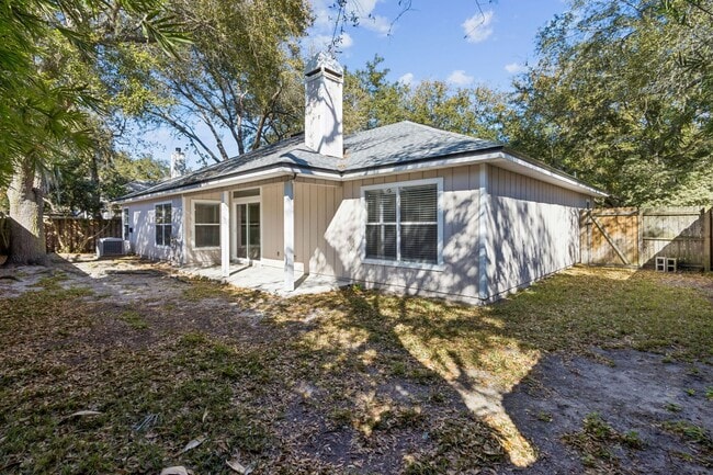 Building Photo - Central Island, 4 Bedroom + Office