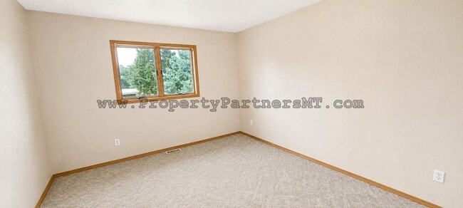 Building Photo - 513 N 19th Ave