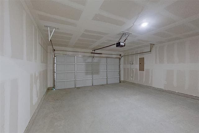 Building Photo - 827 Ponderosa Ln