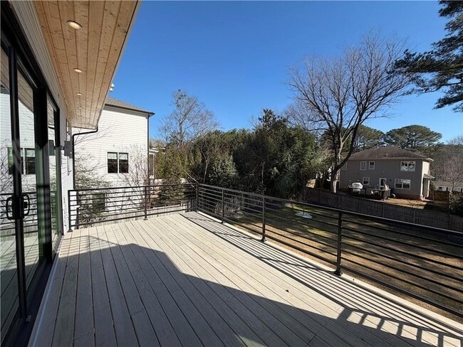 Building Photo - 2385 Nesbitt Dr NE