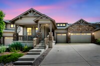 Building Photo - Luxury 6BD, 4BA Sterling Ranch Home with L...