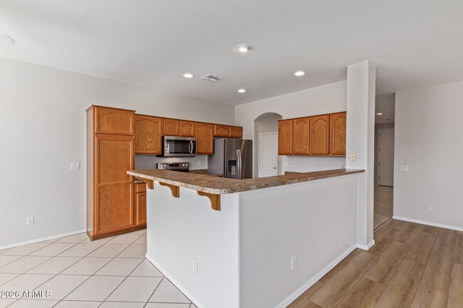 Building Photo - 6211 W Wickieup Ln