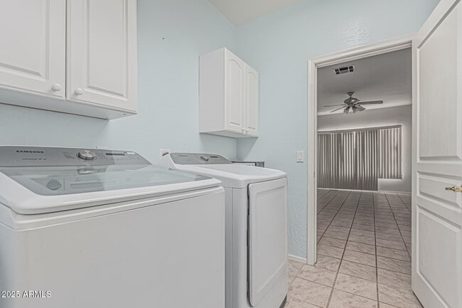 Building Photo - 408 N Falcon Ct