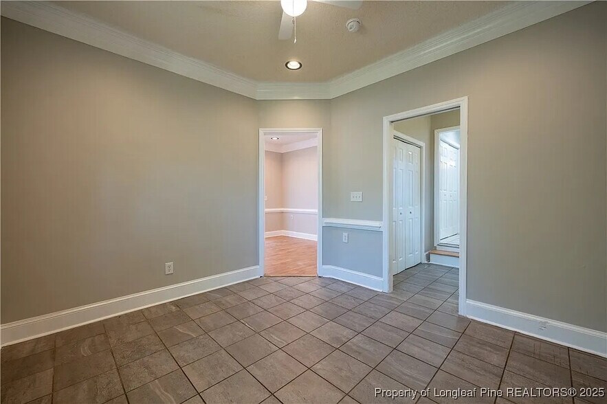 Building Photo - Room in House on Feldspar Way