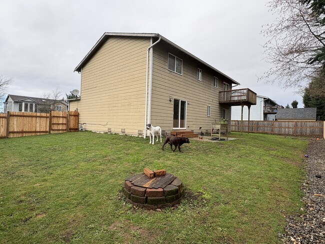 Building Photo - 17427 73rd Dr NE