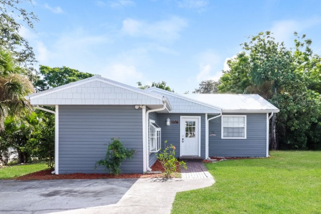 Primary Photo - 1306 Sutherland Dr