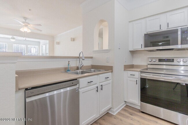 Building Photo - 8550 Touchton Rd