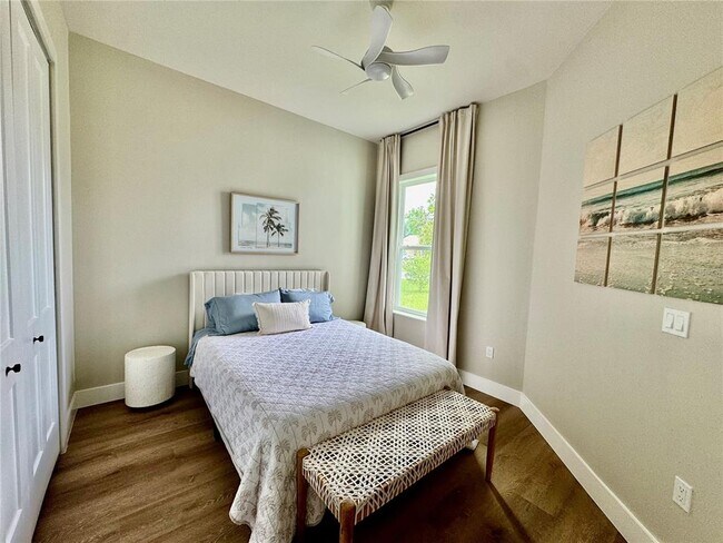 Building Photo - 56 Columbia Ln