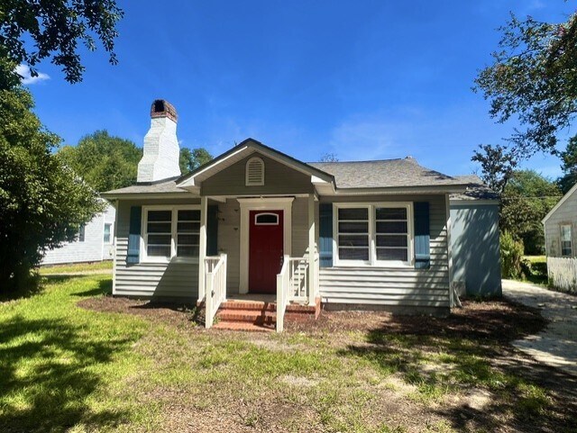 Building Photo - 425 Winston St