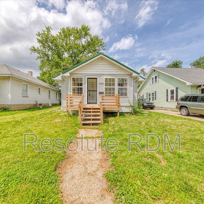 Building Photo - 1308 E Taylor St