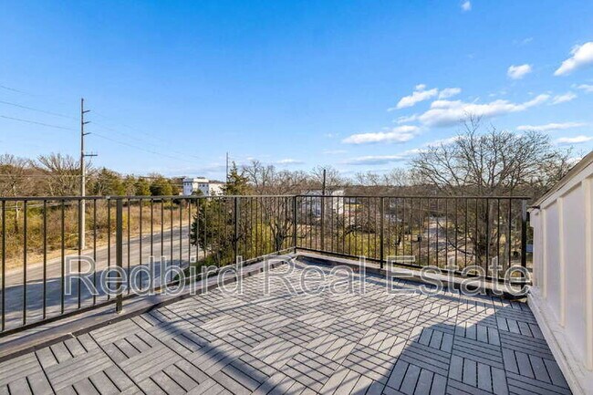 Building Photo - 2050 McKinley St