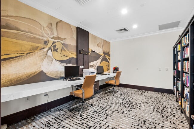 Building Photo - 600 W Las Olas Blvd