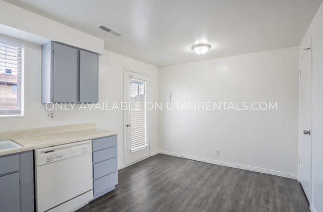 Building Photo - 186 W 100 N