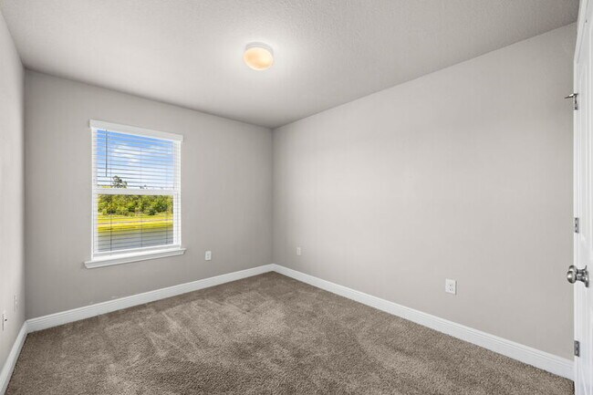Building Photo - 5768 Callaway Cir