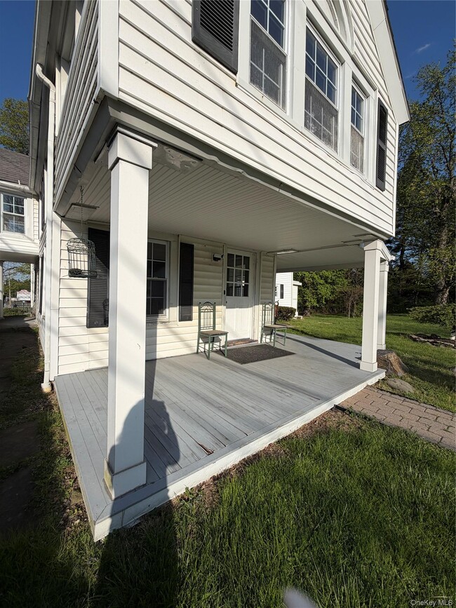 Building Photo - 788 Dutchess Turnpike