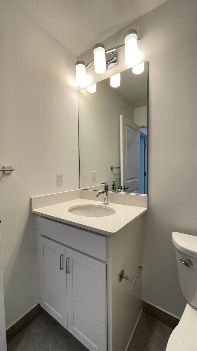 Building Photo - 209 Preserve Trl S