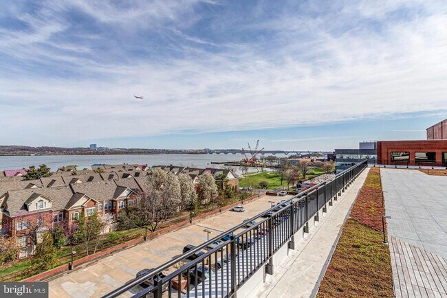 Building Photo - 801 N Fairfax St