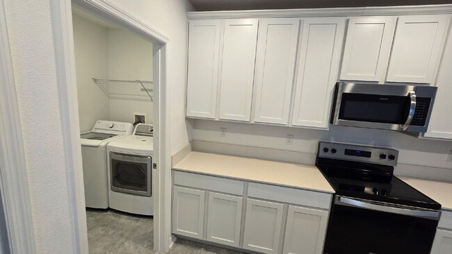 Building Photo - 3936 Willow Brk Dr