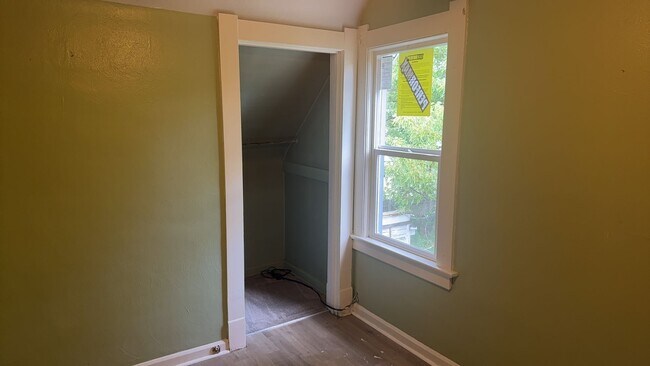 Building Photo - Charming 3-Bedroom Home in Peaceful West Toledo