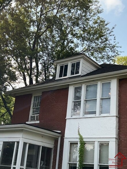 Building Photo - 938 Fort Wood St