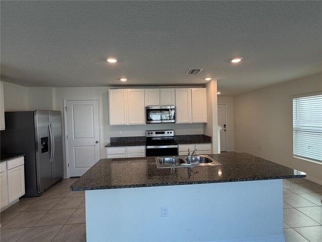 Building Photo - 12072 Downy Birch Dr