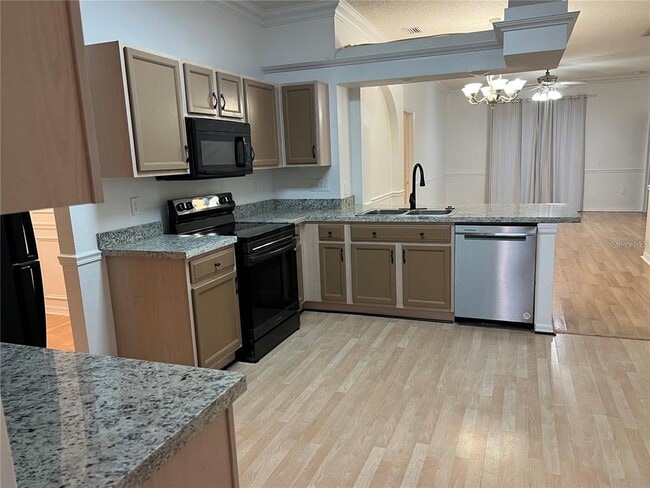 Building Photo - 27452 Sky Lake Cir