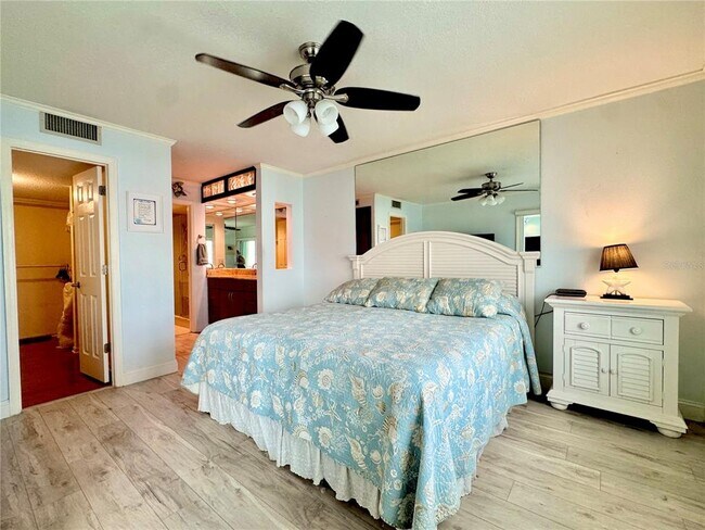 Building Photo - 4620 Bay Blvd