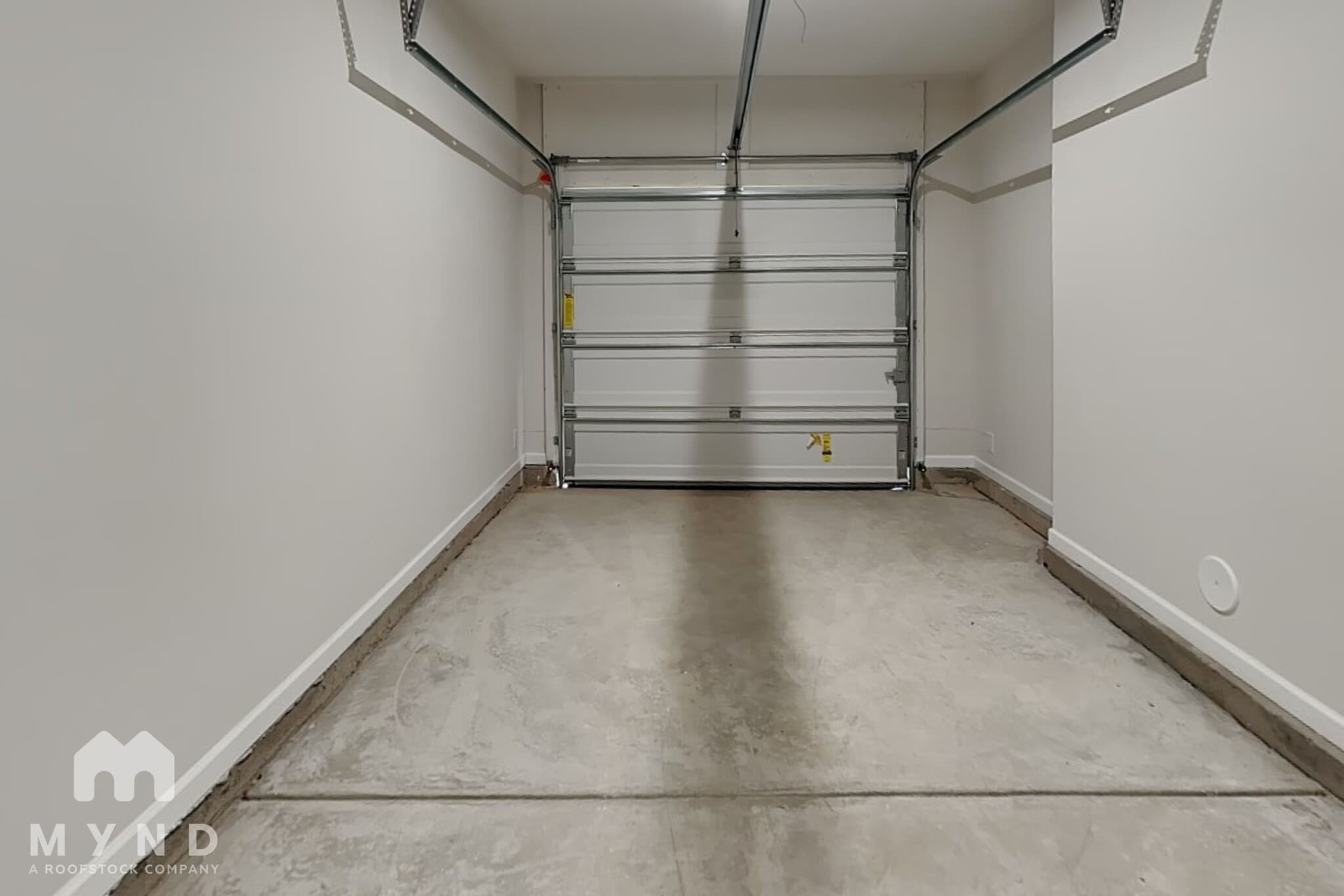Building Photo - 6005 Longar Ln