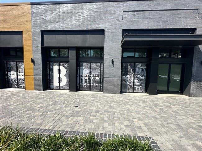 Building Photo - 352 Skylar Ct SE