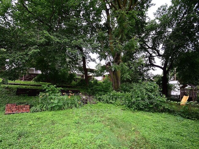 Building Photo - 344 N 36th Ave
