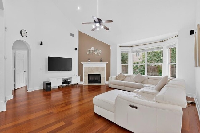 Building Photo - 2659 Salorn Way