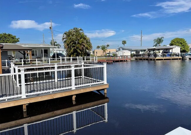 Building Photo - Fully Furnished 2 bedroom, 2 bathroom Home in Shelter Cove!