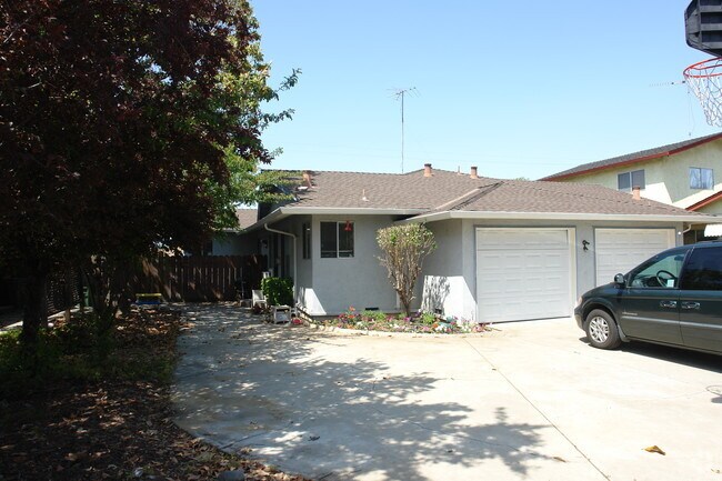Primary Photo - 4285-4287 Will Rogers Dr