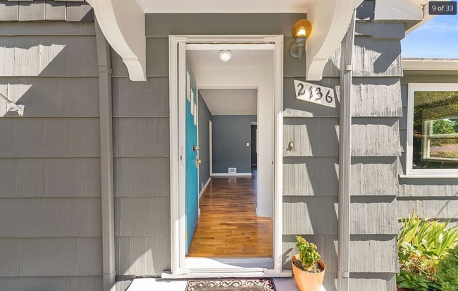 Building Photo - 2136 N Callow Ave