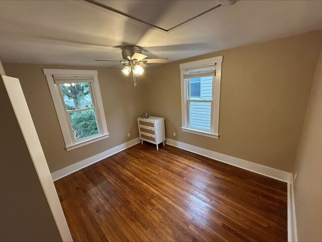 Building Photo - Cozy 2 bedroom in Squirrel Hill