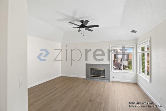 Building Photo - 2475 Canyon Lakes Dr