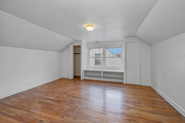 Building Photo - 5231 N Bay Ridge Ave