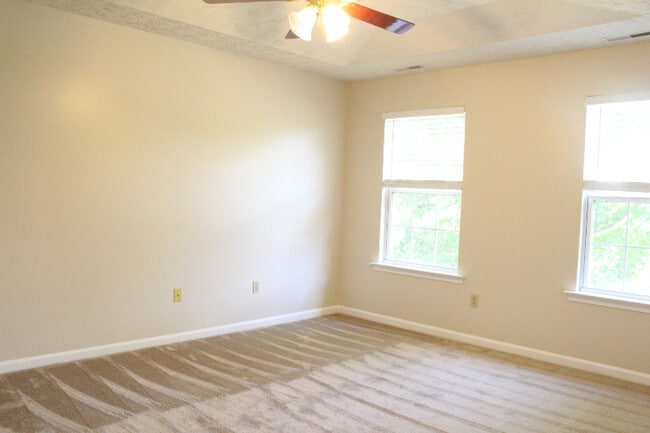 Building Photo - 64 Melanie Hollow Ln