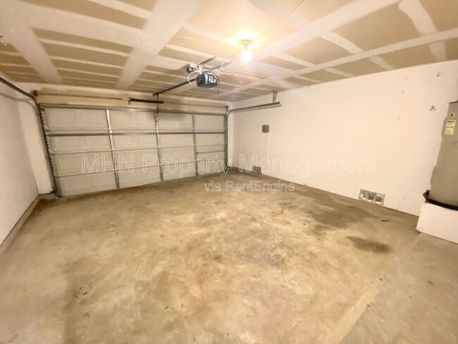 Building Photo - 6637 Charles Field