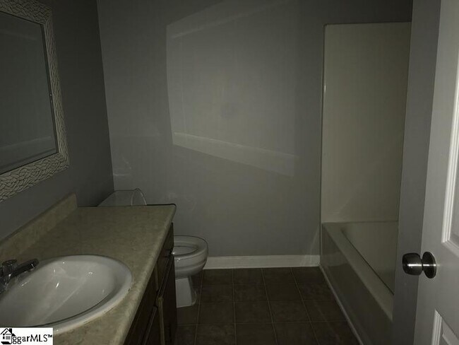 Building Photo - 1003 Ikes Rd