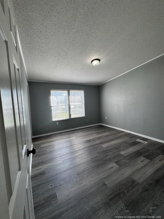 Building Photo - 114 Oak St