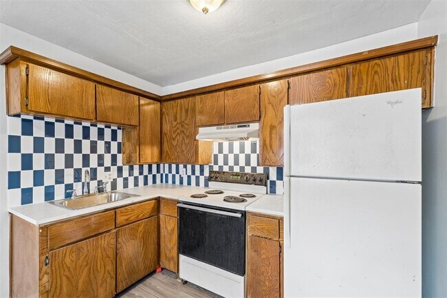 Building Photo - 1401 E St