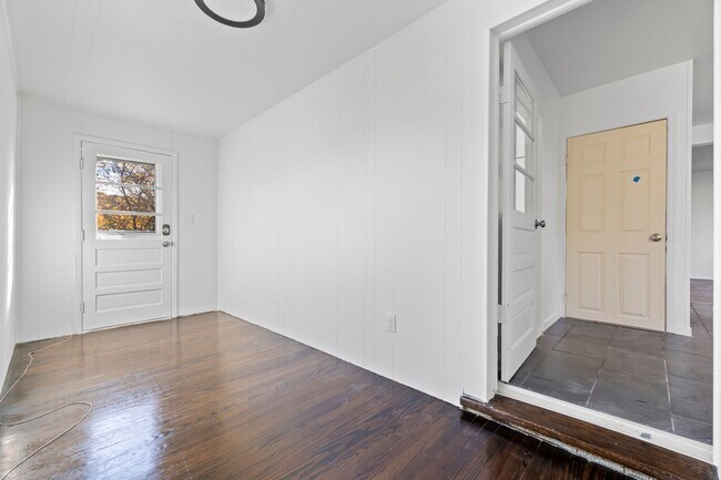 Building Photo - Welcome Home to a 2 bath 4 bedroom  home