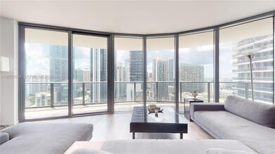 Building Photo - 801 S Miami Ave